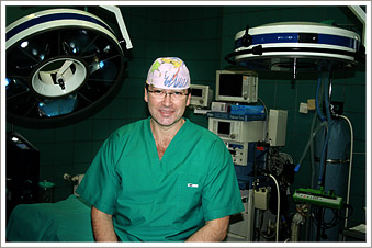 Dr Artur Broma - specjalista chirurgii platycznej